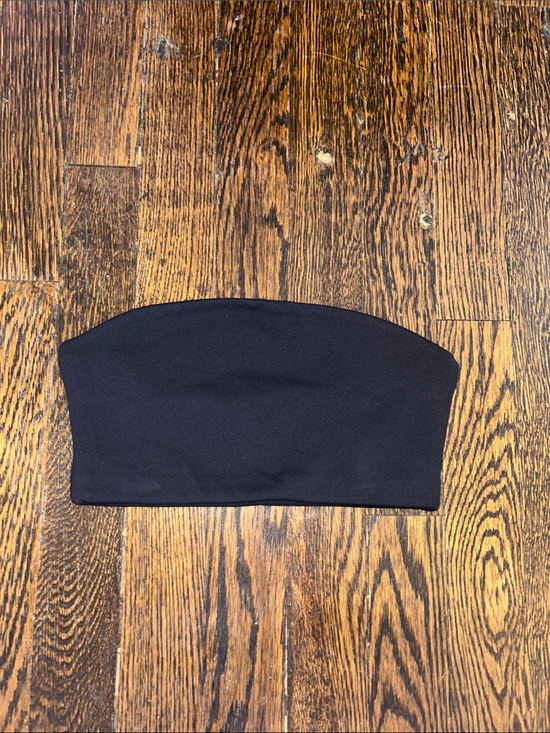 Aritzia Tops - Aritzia Babaton Contour Black Bandeau Top